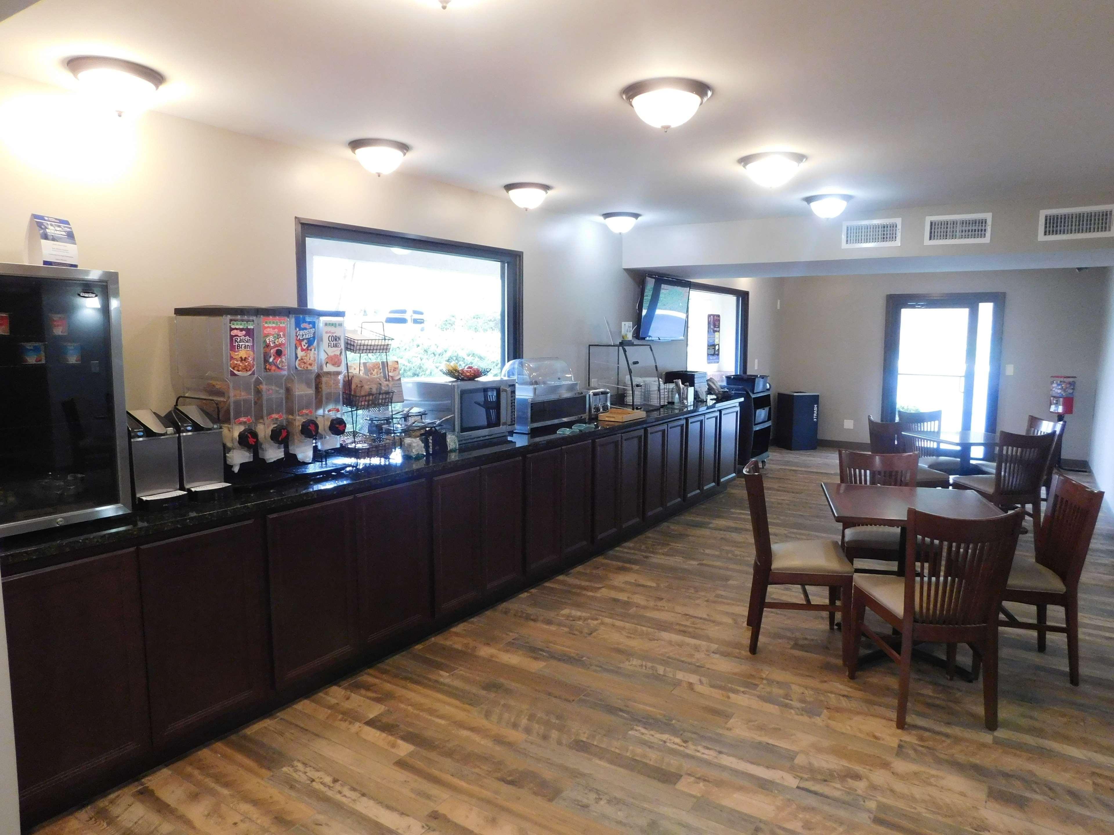 Best Western Shenandoah Inn Newnan Extérieur photo