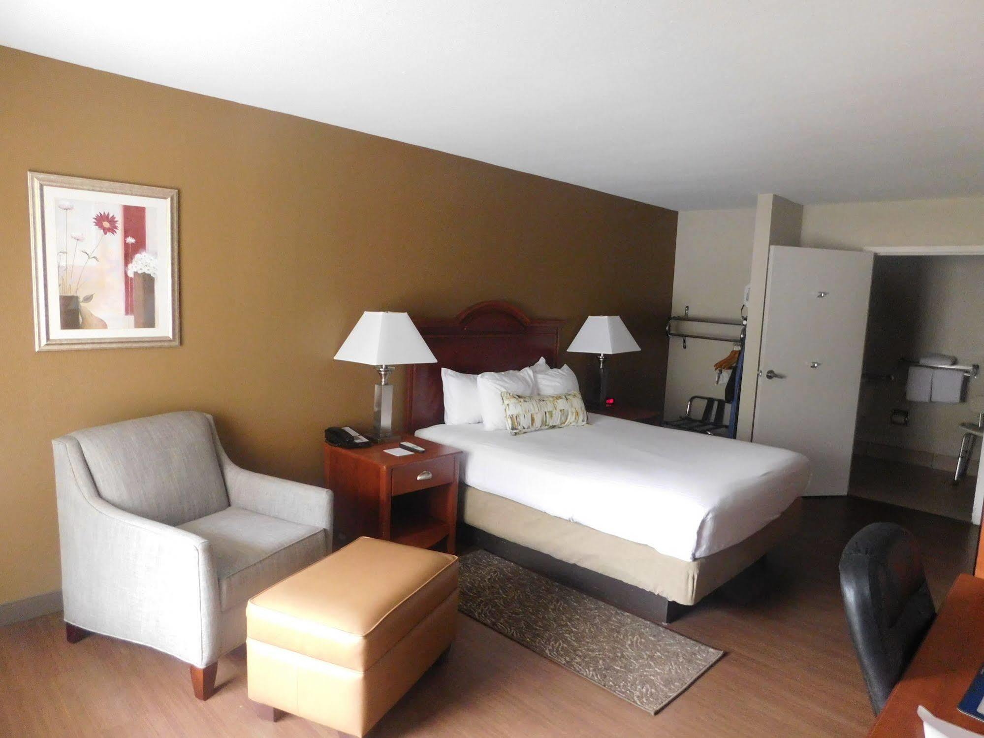 Best Western Shenandoah Inn Newnan Extérieur photo